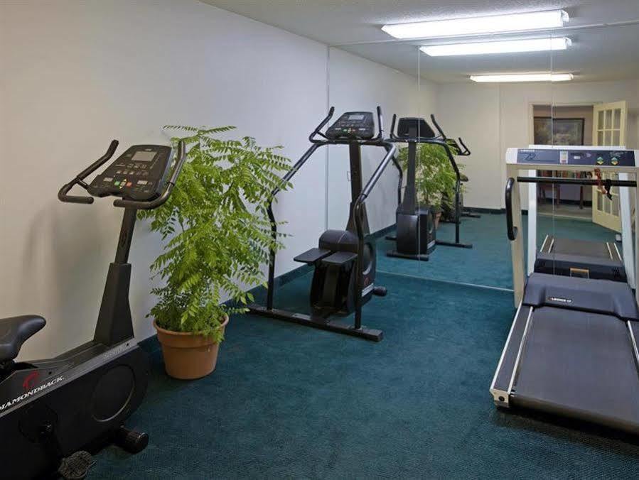 Americas Best Value Inn And Suites Albemarle Экстерьер фото